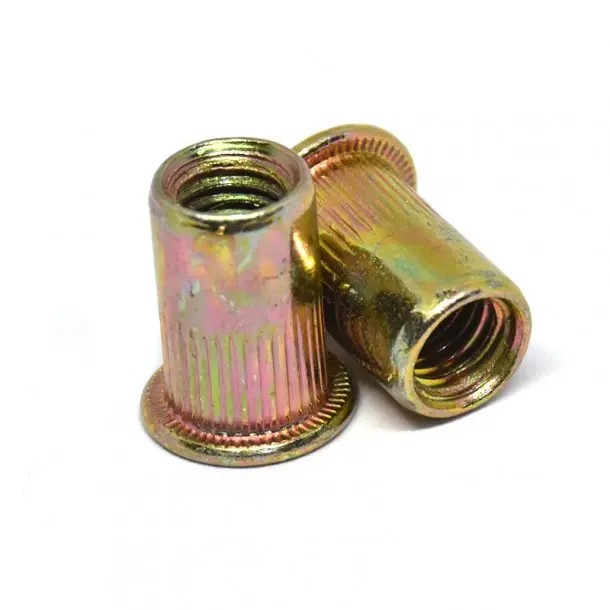 Galvanizovaný zinkový din7340 Knurled slepý nýtovací nut, zakázkový upevňovací prvek